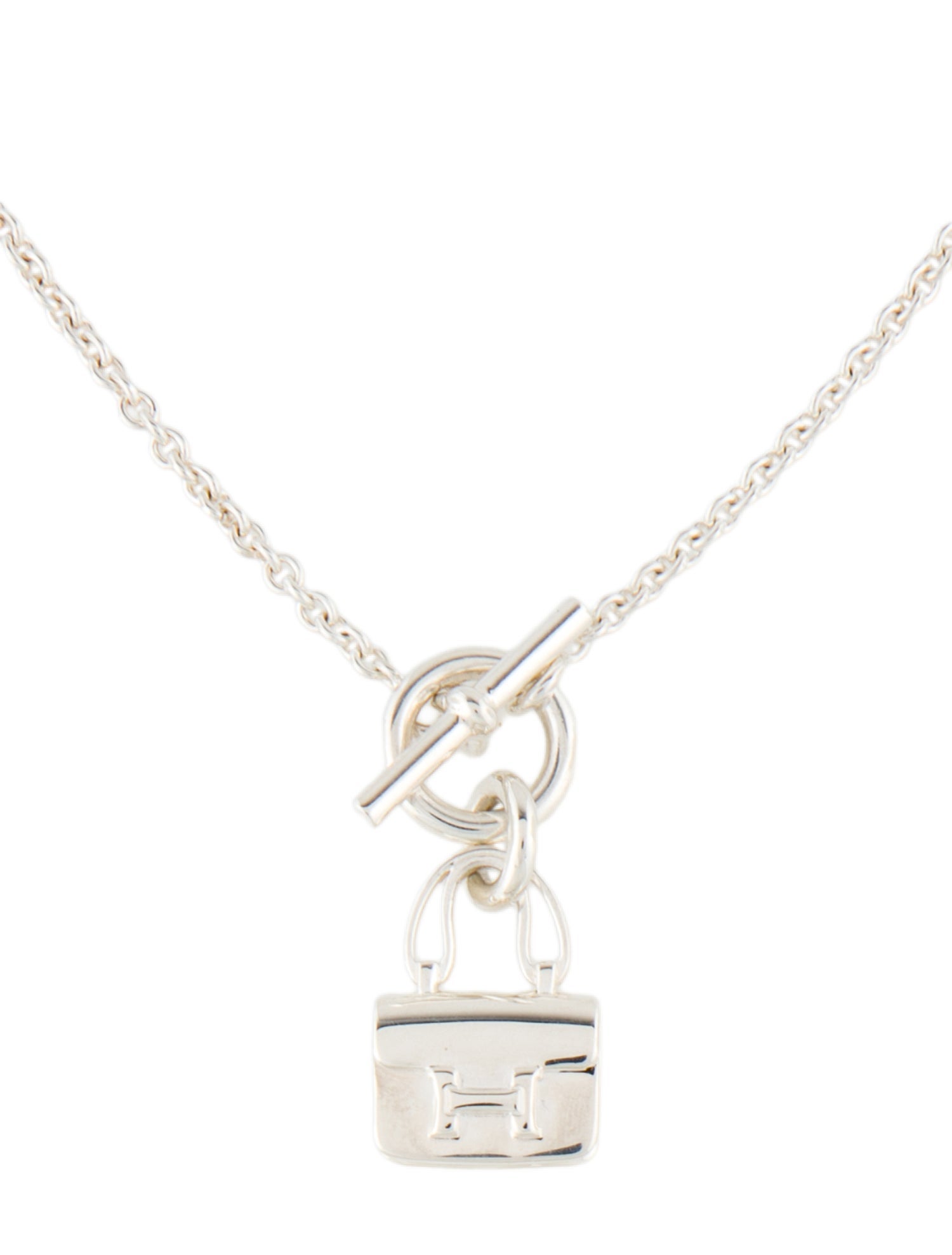 Hermès Amulettes Constance Pendant Necklace